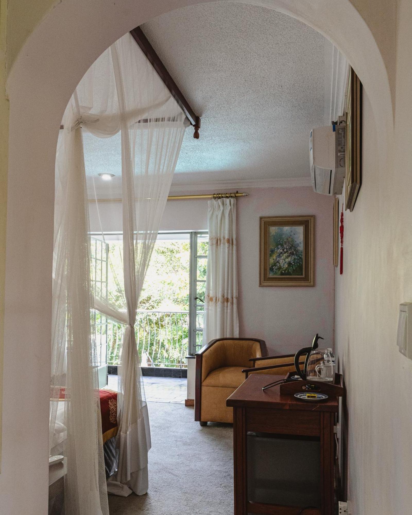 Jacaranda Lodge วิกตอเรียฟอลส์ ภายนอก รูปภาพ