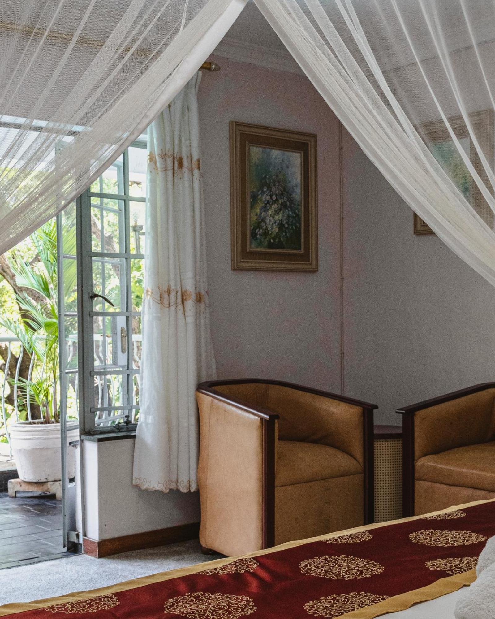 Jacaranda Lodge วิกตอเรียฟอลส์ ภายนอก รูปภาพ